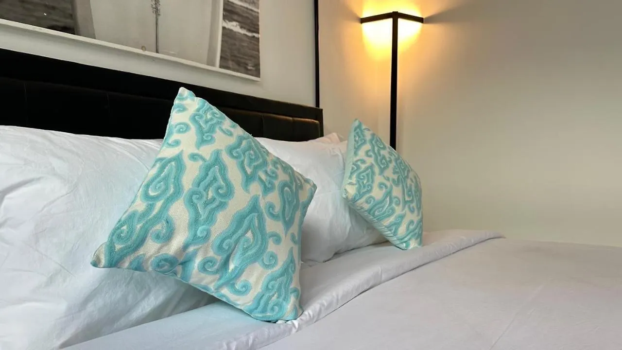 2 Bedrooms Villa Petitenget Private Pool スミニャック 0*,  インドネシア
